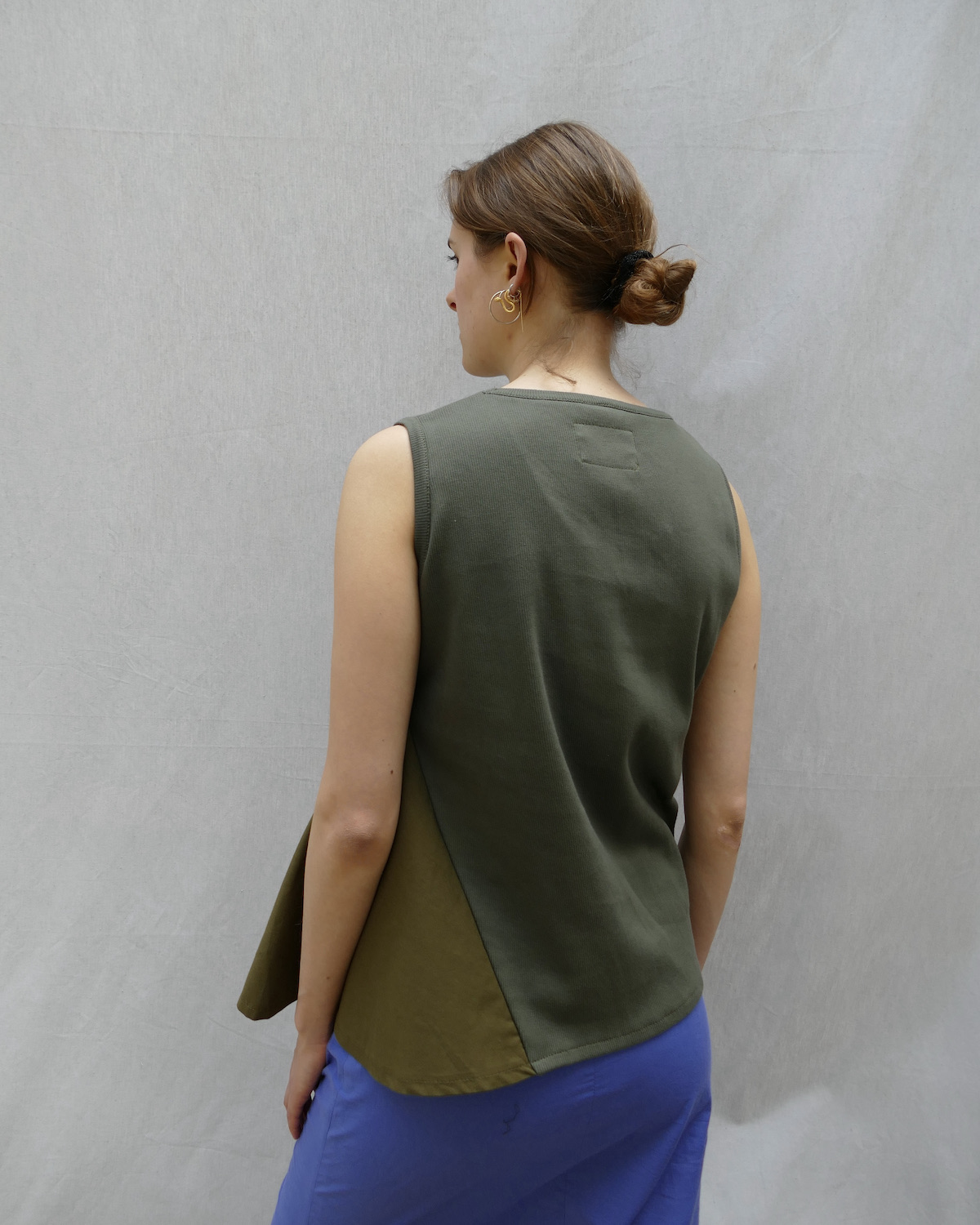 6488e5cf92530a8ccaf94c81_P1100649 Top kaki