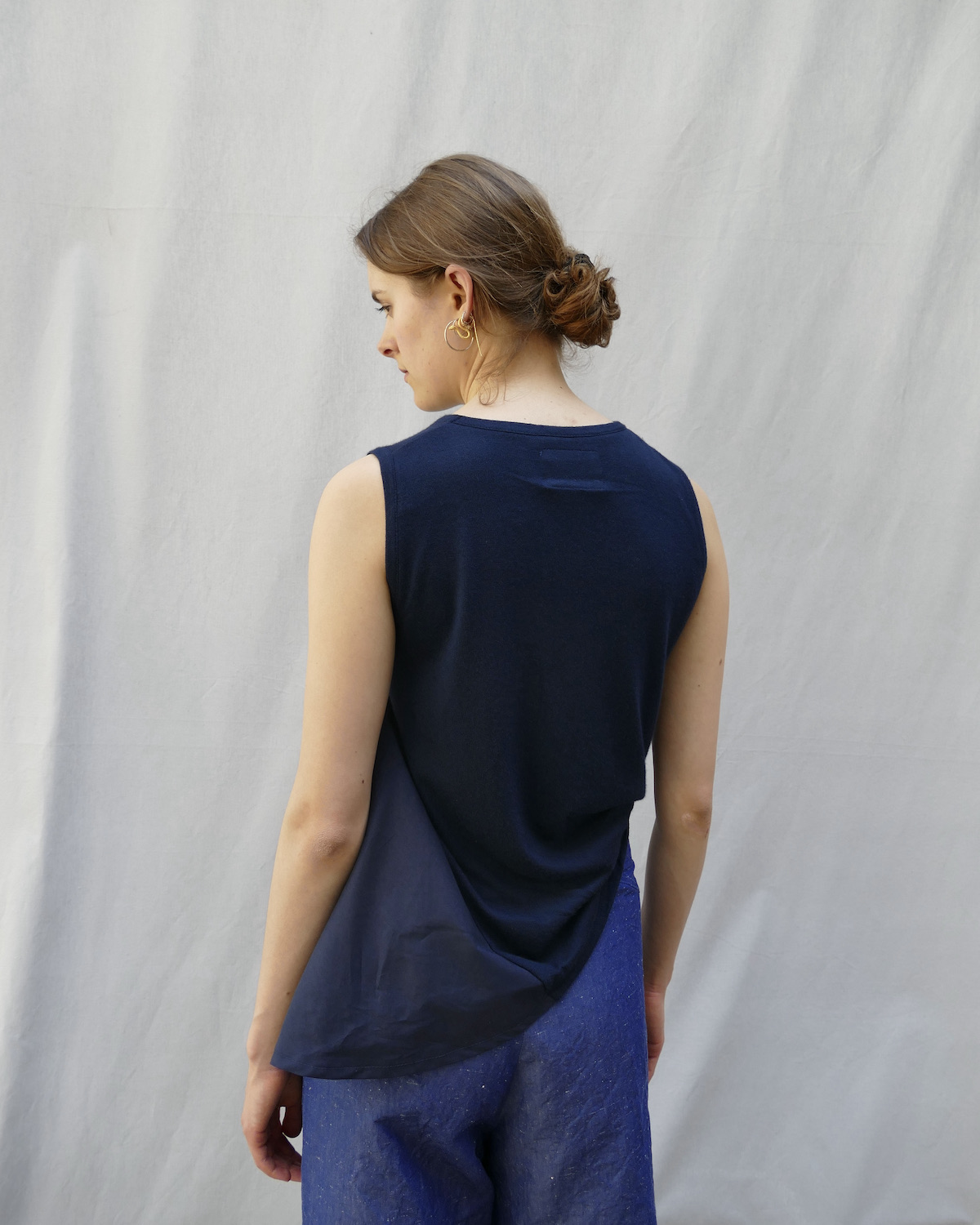 648a00c18e95427af16fcb7a_P1100448 Top bleu