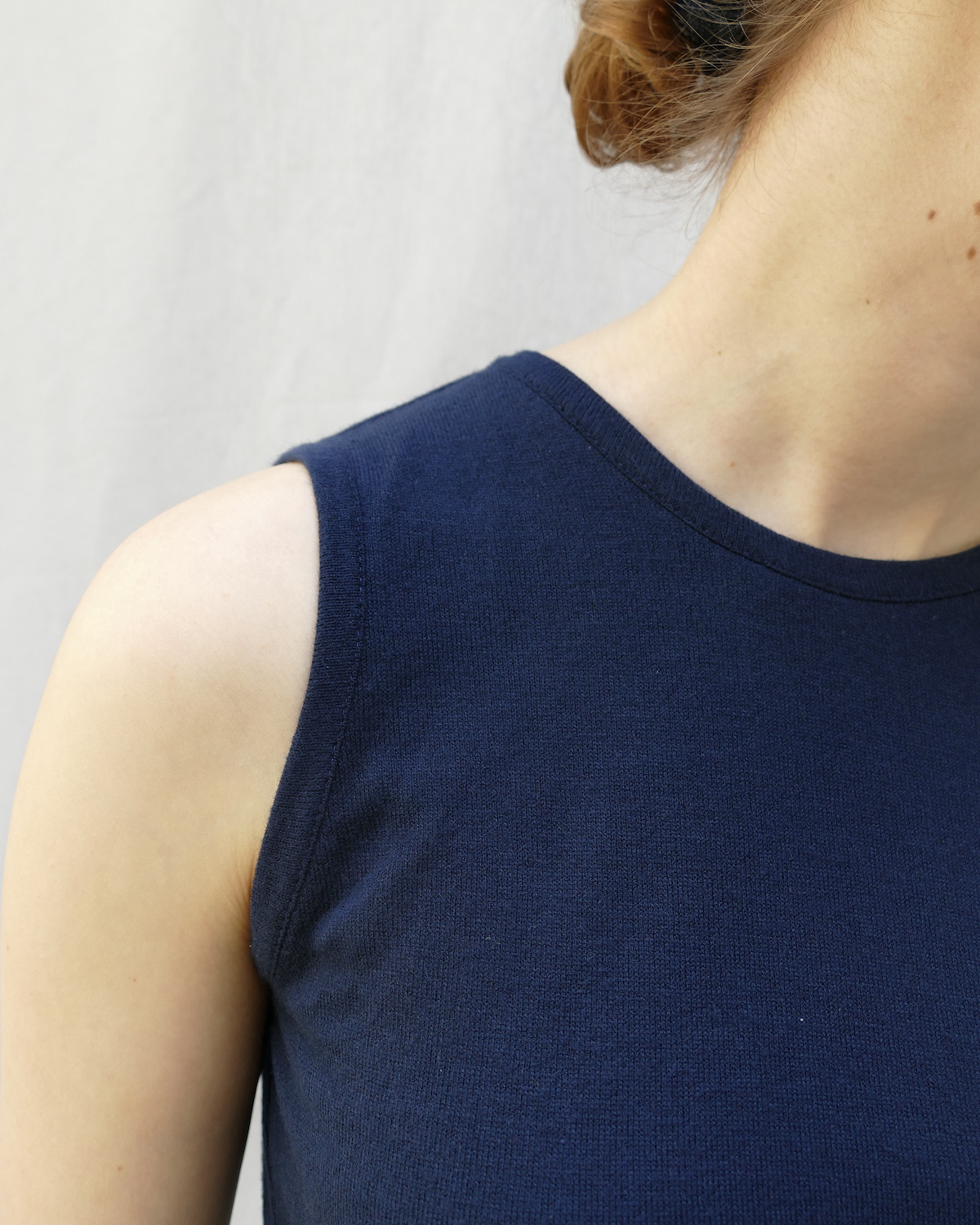 648a00c245a16b04ef23ace9_P1100477 Top bleu