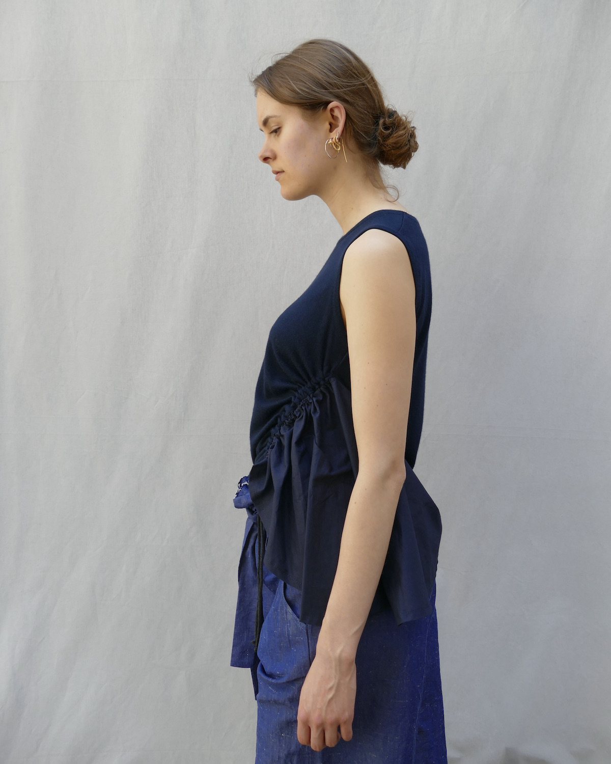 648a00c29d0f8713f84da7b4_P1100463 Top bleu