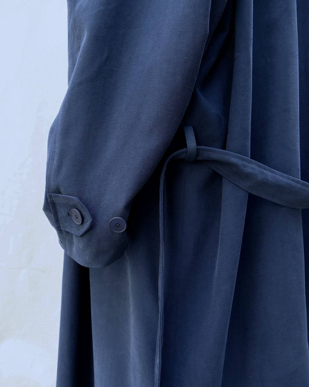 648a08be13ab2979c13aa526_P1100416 Trench bleu