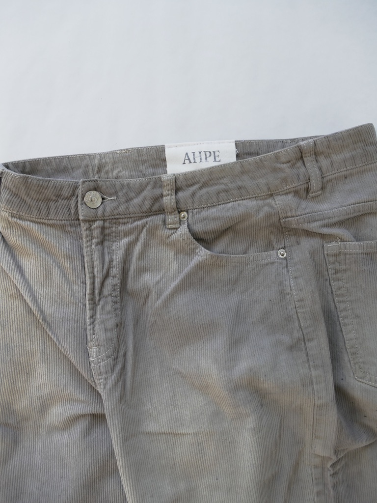 39FBF53B-CD1C-4CBB-8405-B7FD369D33D1_1_105_c PANTALON N.3