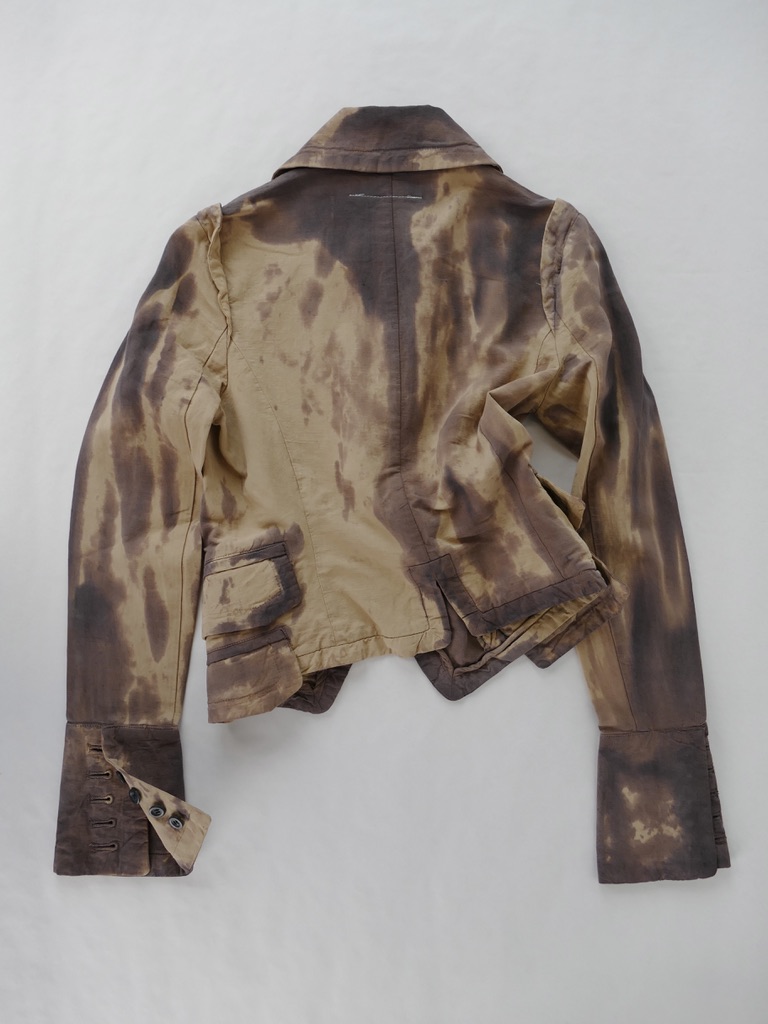 5FA38DA6-8D57-433A-AF63-36334AB45AFF_1_105_c VESTE N.1